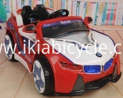 Kinders elektriese motor vir 8 -jariges